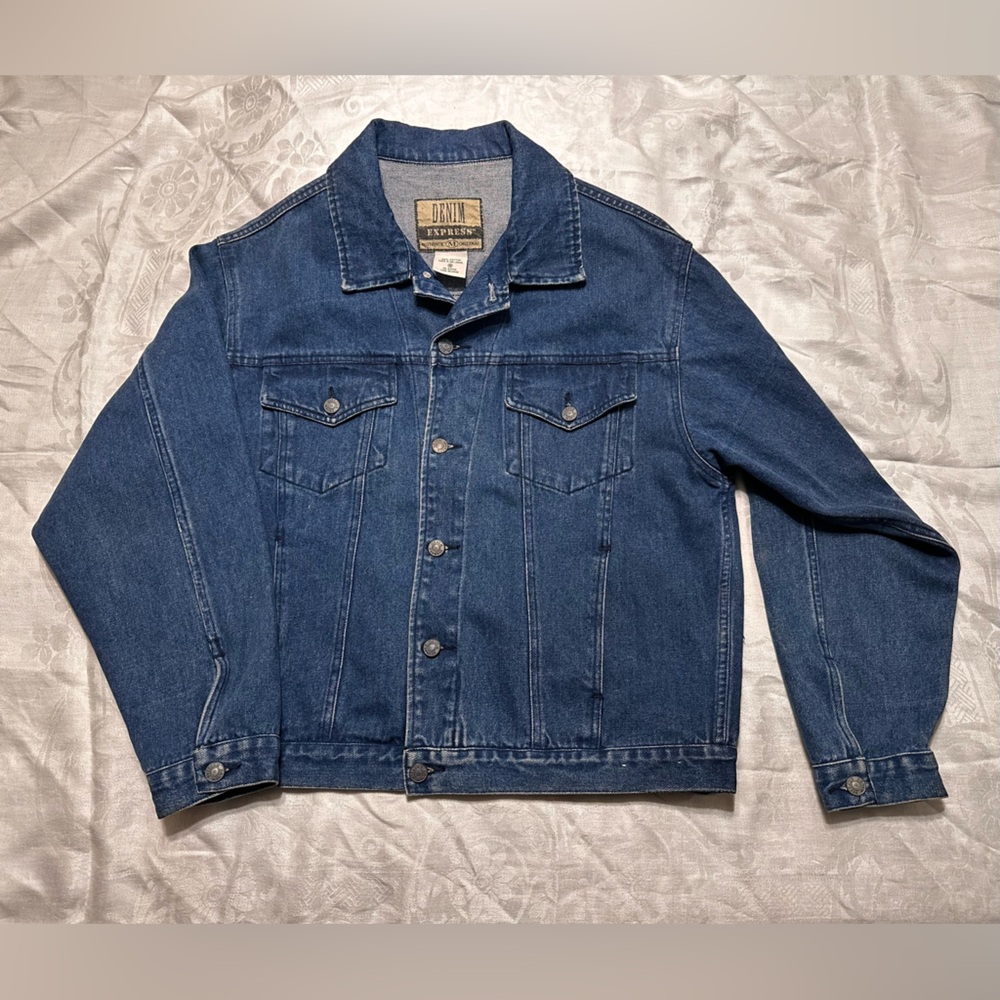 Blue Lightweight Shirt Jacket with Classic Design